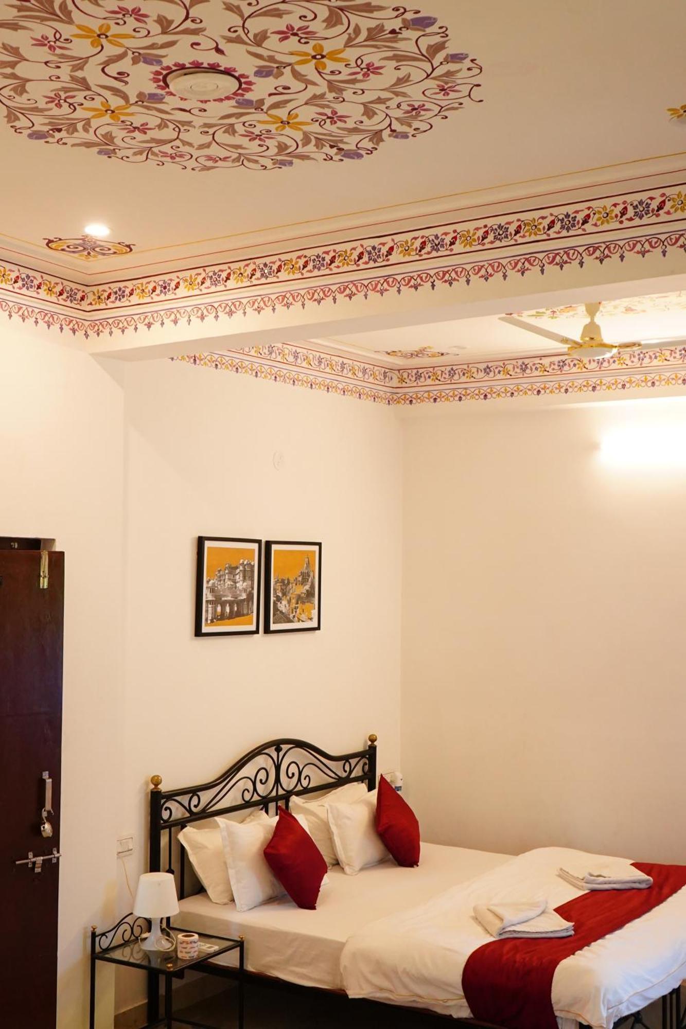 Rising Shemesh Home Stay أُودايبور المظهر الخارجي الصورة