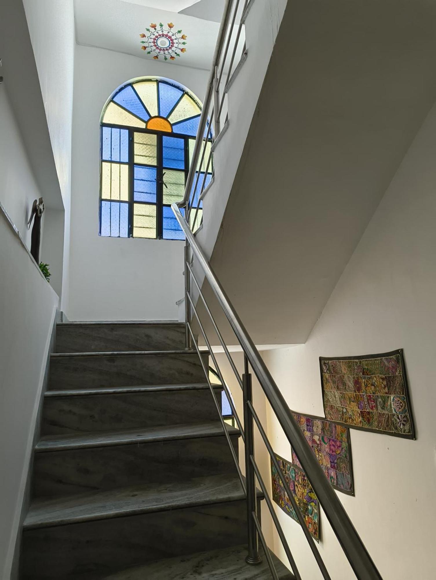 Rising Shemesh Home Stay أُودايبور المظهر الخارجي الصورة