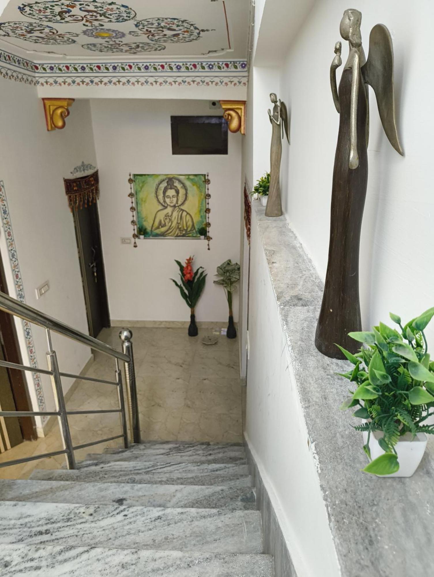 Rising Shemesh Home Stay أُودايبور المظهر الخارجي الصورة