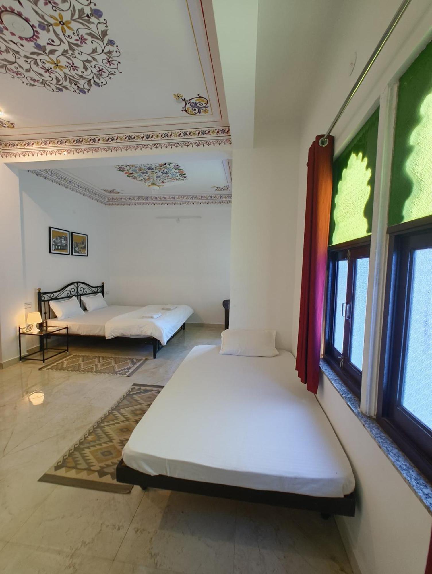 Rising Shemesh Home Stay أُودايبور المظهر الخارجي الصورة
