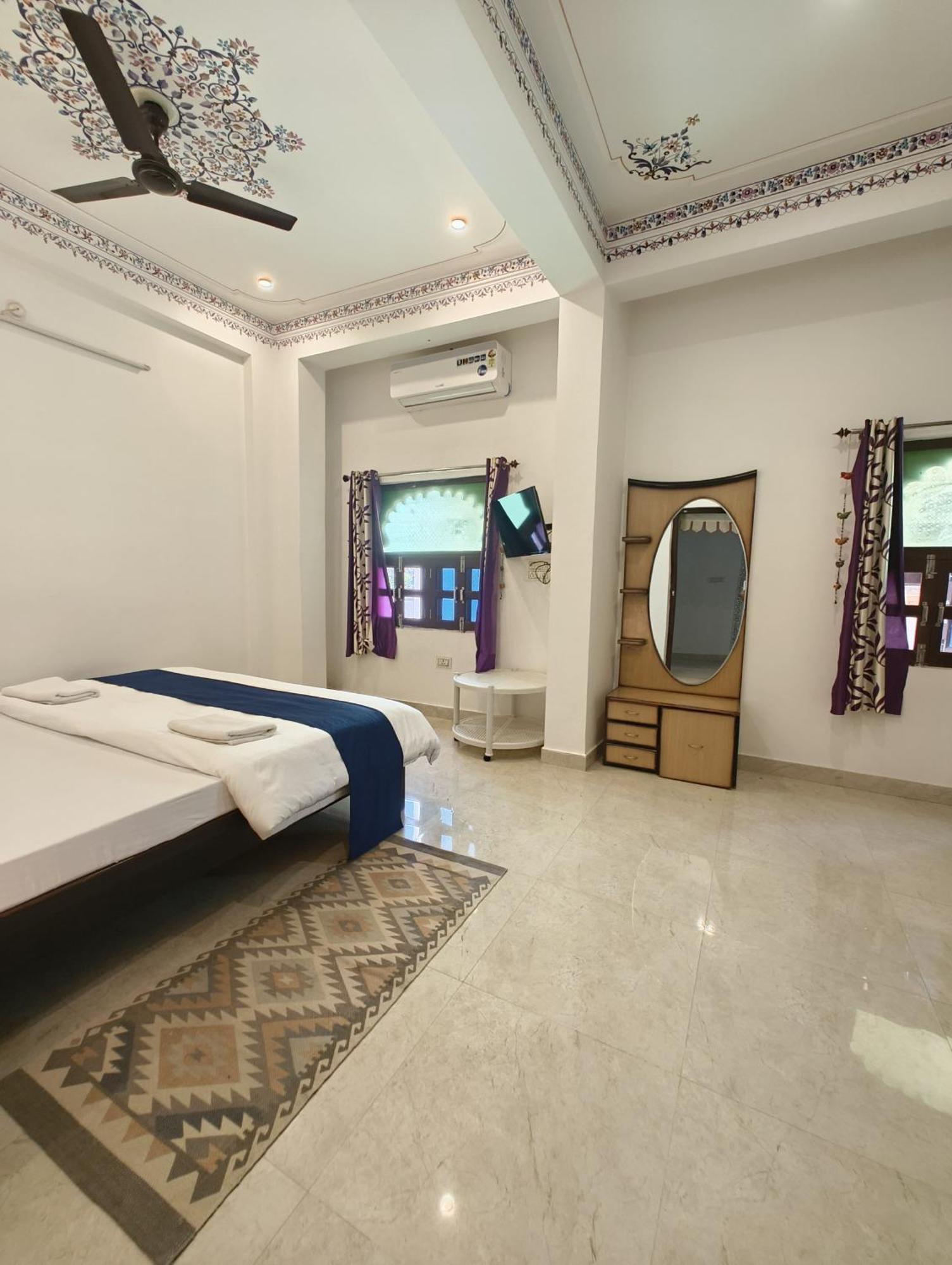 Rising Shemesh Home Stay أُودايبور المظهر الخارجي الصورة